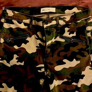 Gap True Skinny jeans